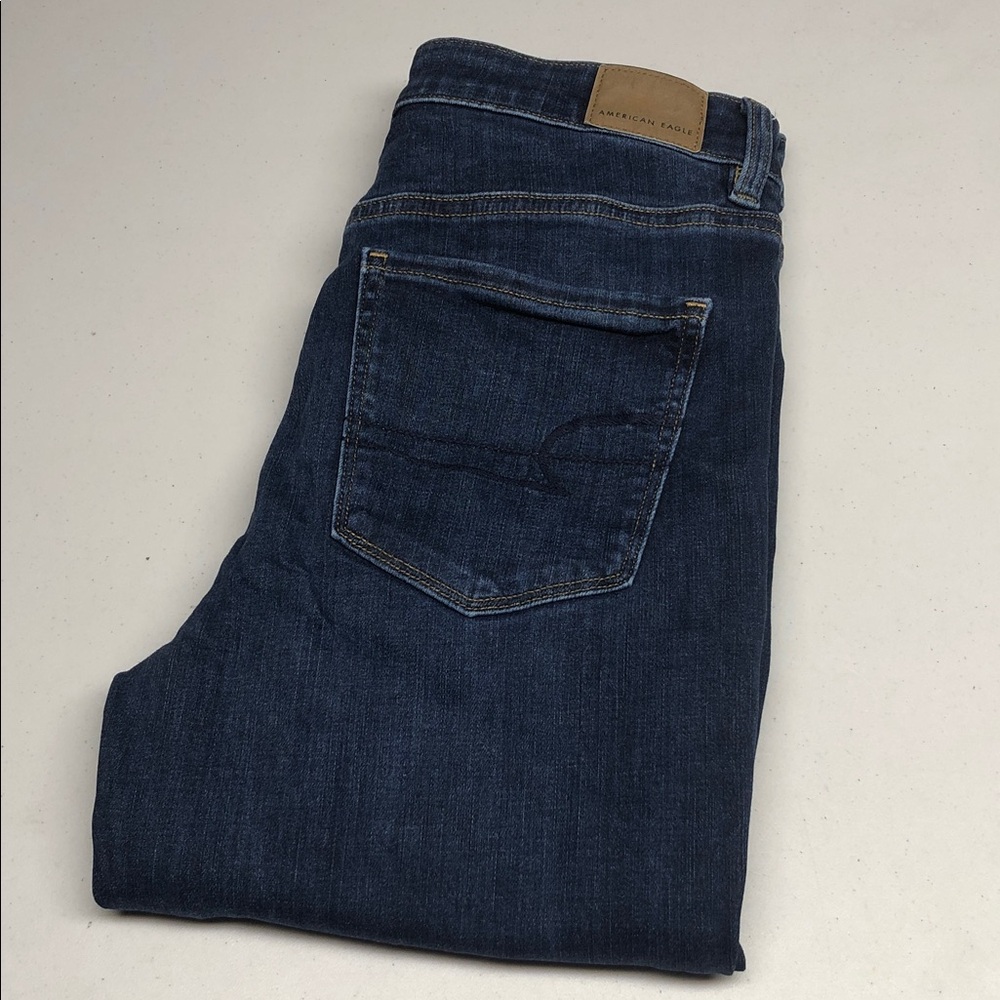 LIKE NEW AMERICAN EAGLE SUPER HIGH-RISE JEGGING JEANS 8/29x28 ⭐️